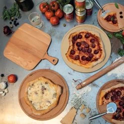 Boska Pizzaschep Amigo - Voor Warme En Koude Pizza - Kort Handvat - Beukenhout - 30 Cm Breed 9 Boska Pizzaschep Amigo - Voor Warme En Koude Pizza - Kort Handvat - Beukenhout - 30 Cm Breed -Keukengrill 1200x1200 593