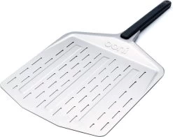 Ooni Pizzaschep Aluminium - Perforated Pizza Peel 12 Inch -Keukengrill 1200x950 1