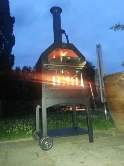 Merkloos MaxxGarden Pizza Oven - Smoker Barbecue Houtskool 45 X 65 X 158cm -Keukengrill 900x1200 6